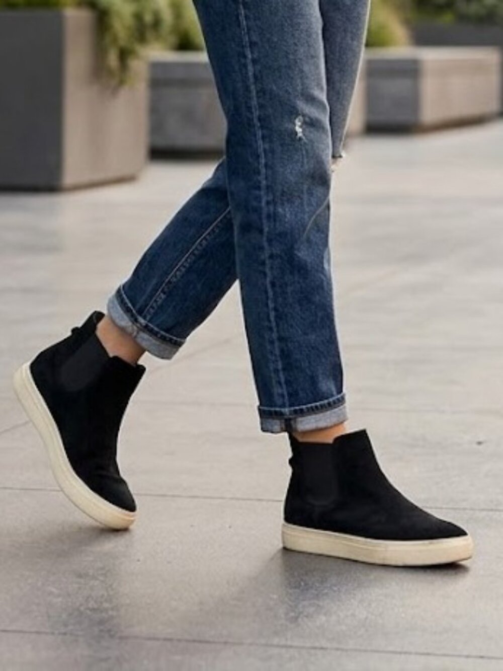 Blando Waterproof Sneaker Black Suede High Top Slip On Size 7